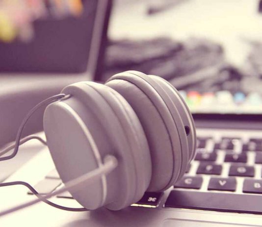 The Brave and the Bold – The Flash VS The Arrow