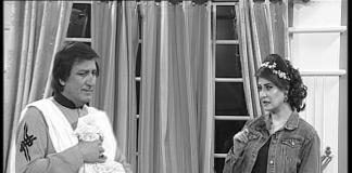 Funny Moments in Pakistani Classic Show | Adab Eraz Hay | Kay2 TV Adab Eraz hay