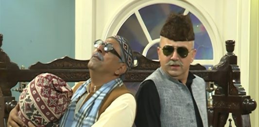Chanzaib Ghar Chor Kar Ja Raha | Malik Da Farum | Comedy Show | Entertainment | 23rd October 2020 | K2 | Kay2 TV Chanzaib Ghar Chor Kar Ja Raha | Malik Da Farum with Malik Sahab | Comedy Show | Entertainment | 23rd October 2020 | K2 | Kay2 TV