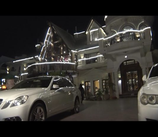 Meena Shams Visits Shehryar House | Mehmaan Mehmaan | 26th October 2020 | K2 | Kay2 TV Meena Shams Visits Shehryar House | Mehmaan Mehmaan | 26th October 2020 | K2 | Kay2 TV